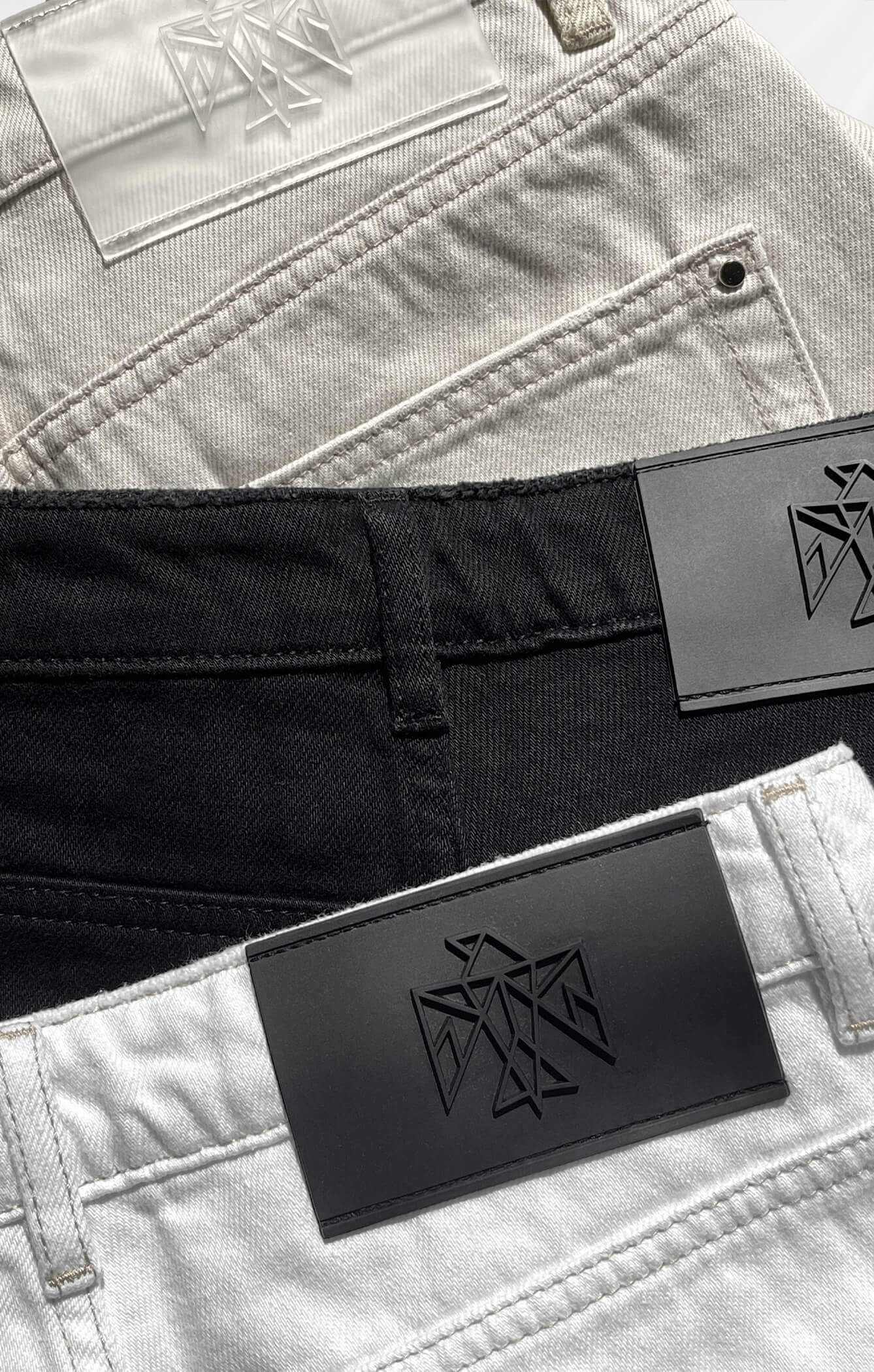 THE HIGH RISE DENIM CUT-OFF SHORT - WASHED BLACK - Image 9