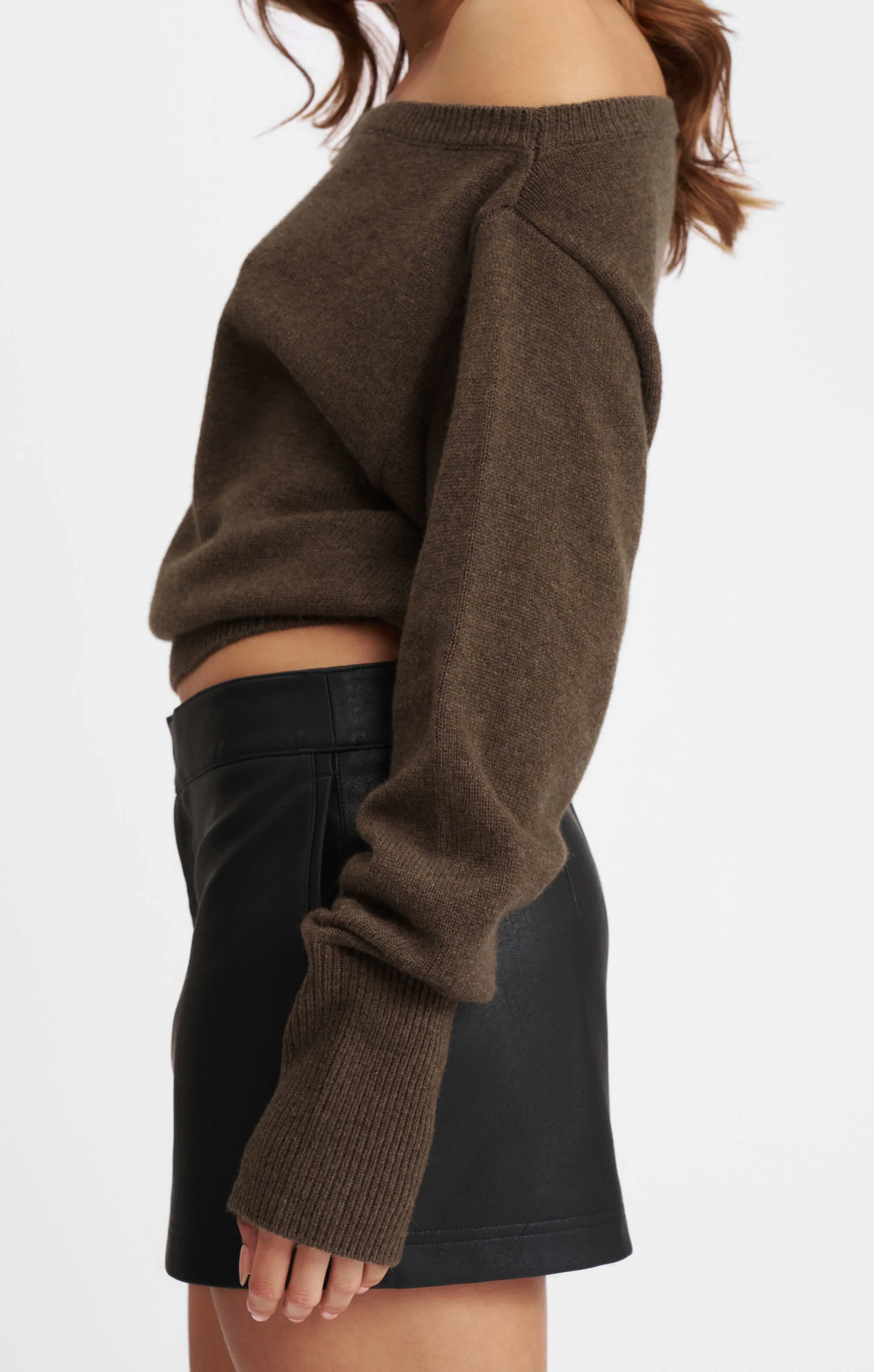 THE PEBBLED™ LOW RISE MINI SKIRT - Image 3